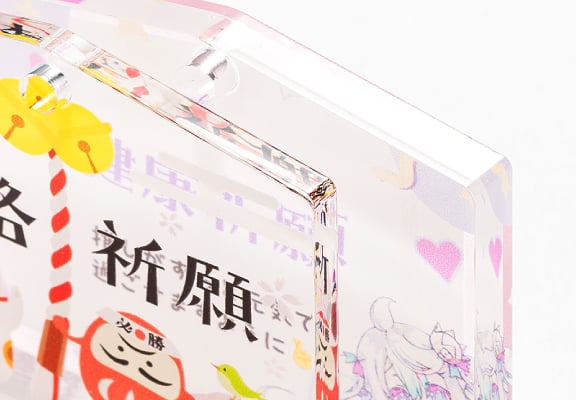 3mm、5mmの厚みから選択可能。断面はアイスメルトカットで滑らかな仕上がりです。
