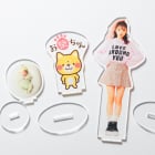 サイズに合わせた定型の台座が付属します。