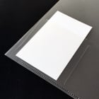 名刺をタテ・ヨコに入れたイメージ