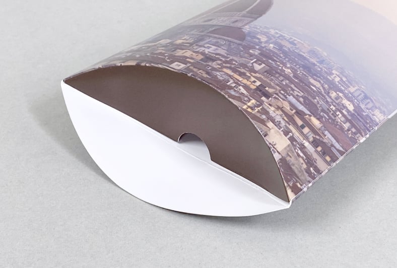 ファッションアイテム用パッケージB フタを開けた状態