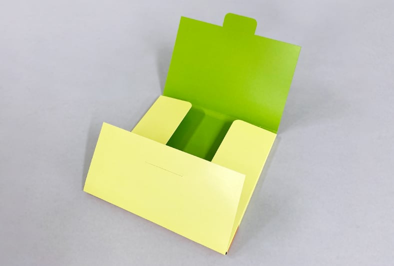 ファッション雑貨用パッケージB 上フタを開けた状態