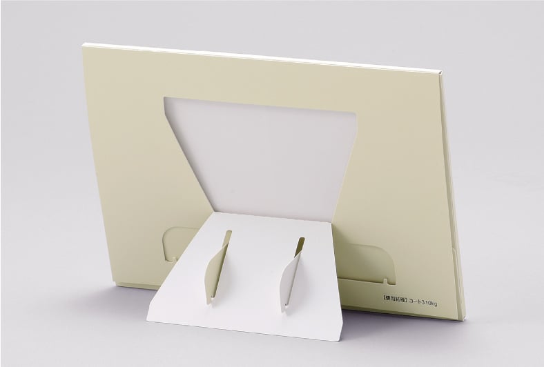 卓上カレンダー（B6サイズ・紙製）のイメージ その2